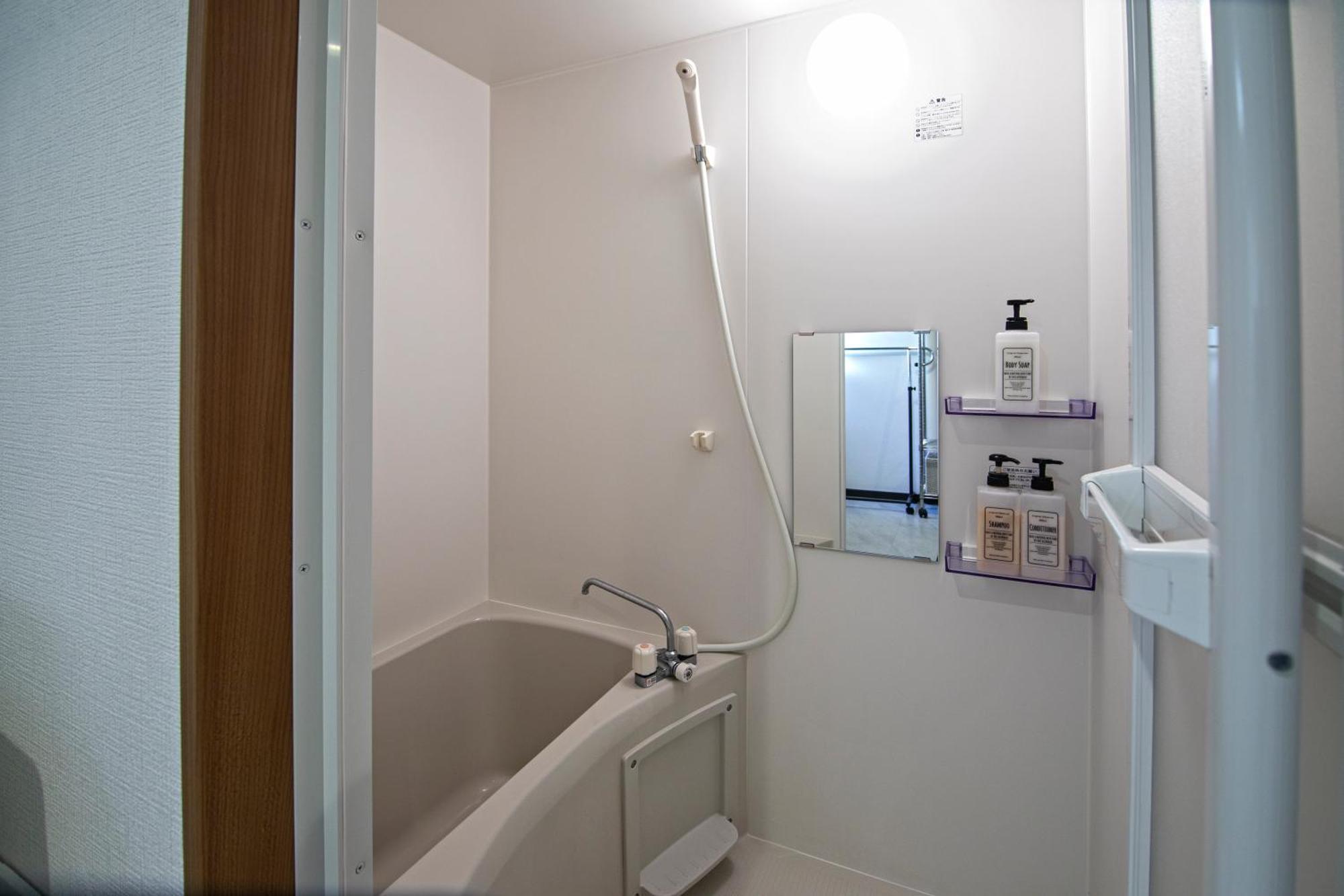 山house中津 最大10人 中津駅まで徒歩6分 梅田まで電車4分行ける！　 Apartment Osaka Exterior foto